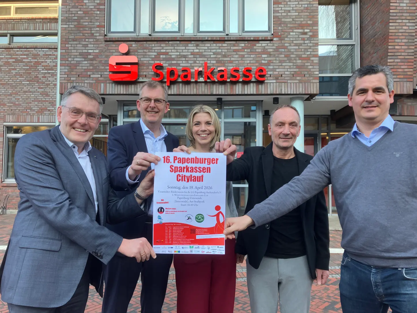 Bericht der Ems-Zeitung zum Citylauf Papenburg